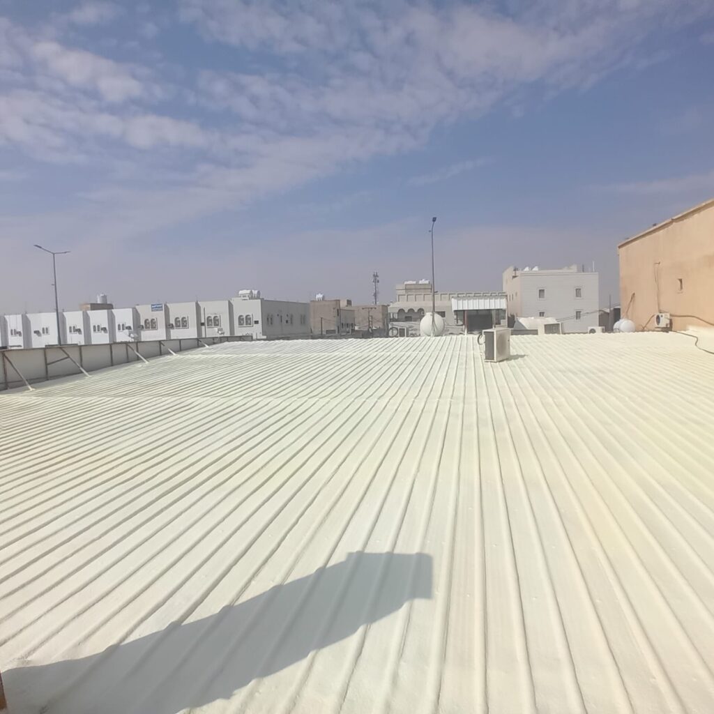 نصائح لاختيار شركة عزل فوم موثوقة 🏗️ مؤسسة عزل أسطح بحائل